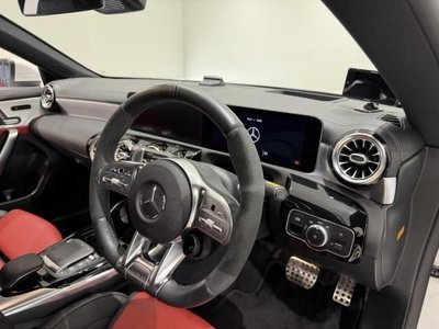 MERCEDES-BENZ CLA - 4