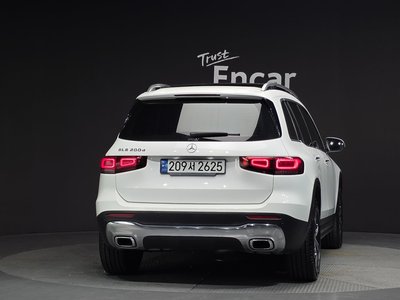 MERCEDES-BENZ GLB - 4