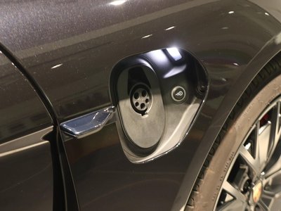 2023 Porsche TAYCAN — миниатюра 46