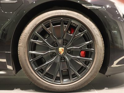 2023 Porsche TAYCAN — миниатюра 17