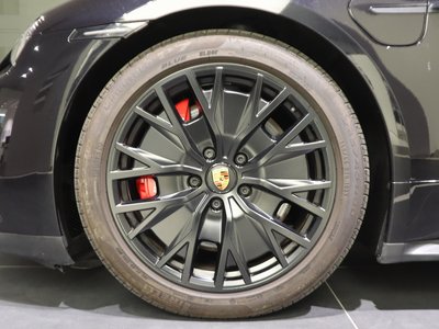 2023 Porsche TAYCAN — миниатюра 16