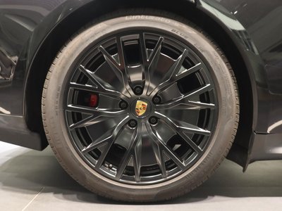 2023 Porsche TAYCAN — миниатюра 18