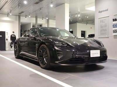 2023 Porsche TAYCAN photo 5