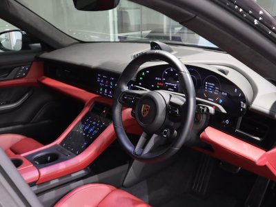 2023 Porsche TAYCAN — миниатюра 30