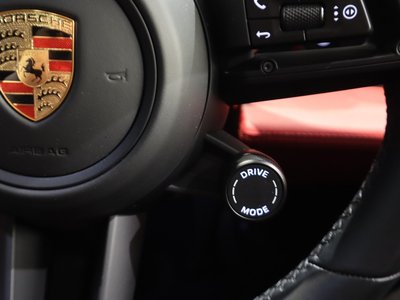 2023 Porsche TAYCAN — миниатюра 34