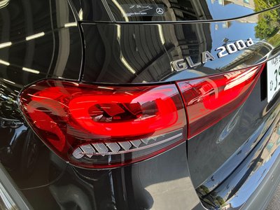 MERCEDES-BENZ GLA - 10