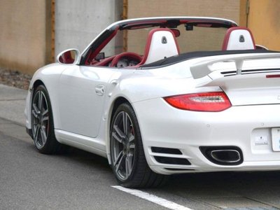 2010 Porsche 911 — миниатюра 21