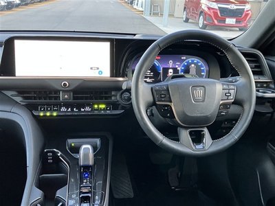 2025 Toyota CROWN SPORT 照片 2