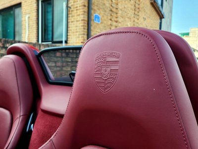 صورة 10 لـ 2023 Porsche 718