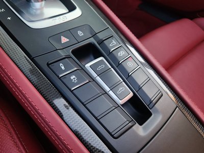 2023 Porsche 718 — миниатюра 13