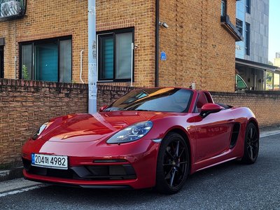صورة 1 لـ 2023 Porsche 718