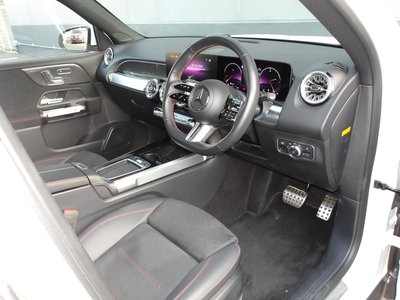 MERCEDES-BENZ GLB - 9