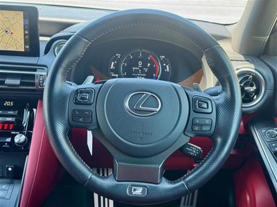 LEXUS IS - 9