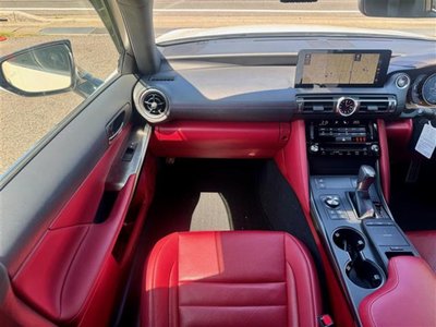 LEXUS IS - 2