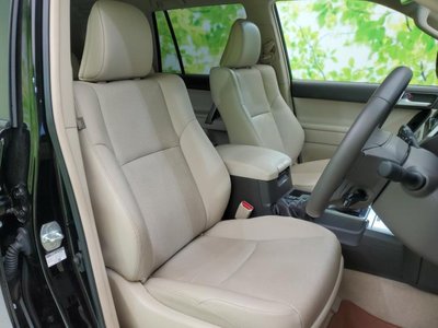 TOYOTA LAND CRUISER PRADO - 4