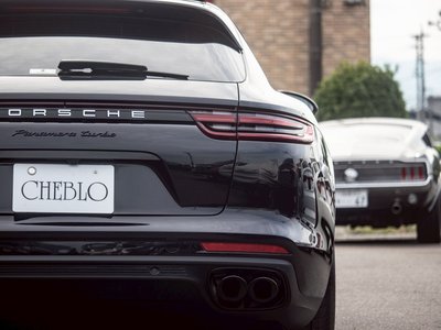 PORSCHE PANAMERA - 8
