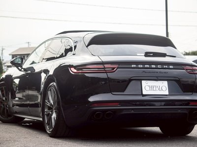PORSCHE PANAMERA - 9