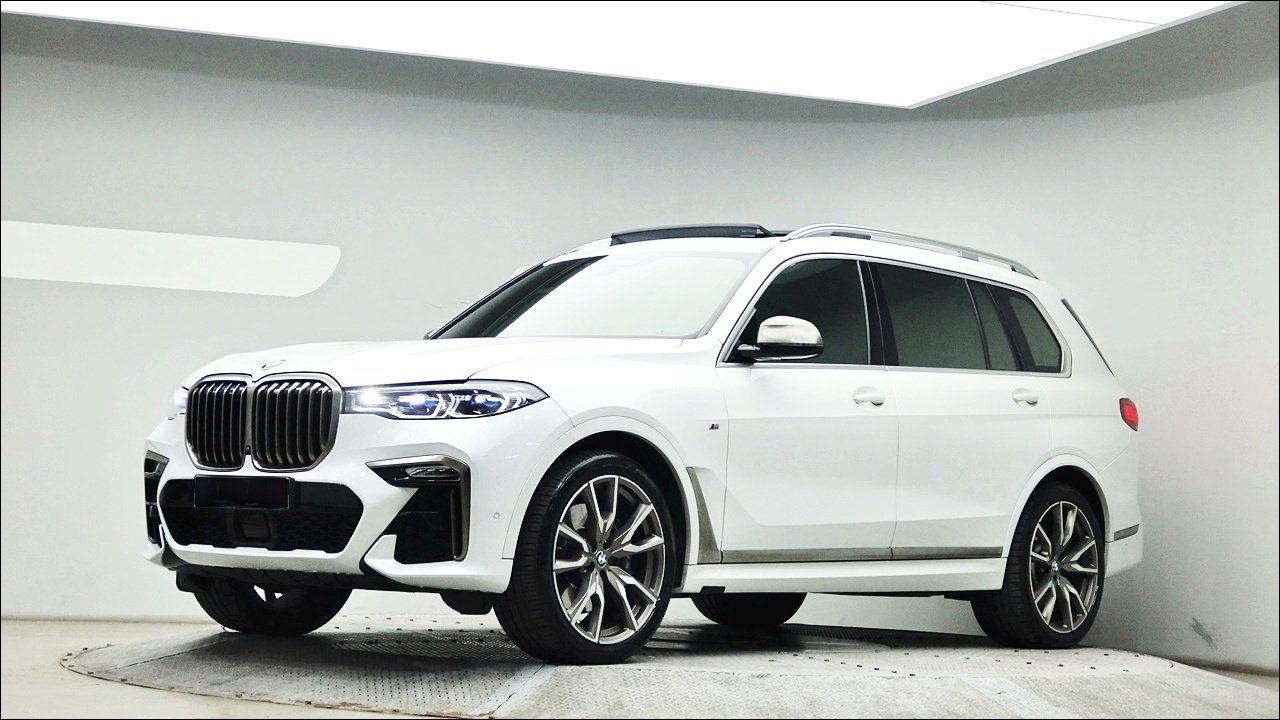 BMW X7 - View 1