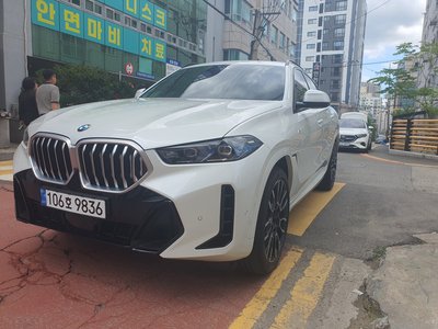 صورة 4 لـ 2025 BMW X6