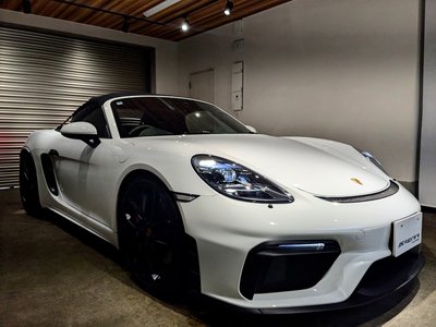 PORSCHE 718 SPYDER - 7