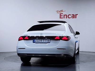 MERCEDES-BENZ E-CLASS - 4