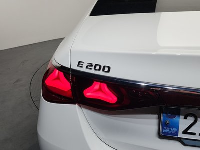 MERCEDES-BENZ E-CLASS - 10