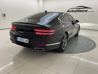 GENESIS G80 (RG3) - 2