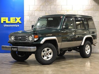 TOYOTA LAND CRUISER 70