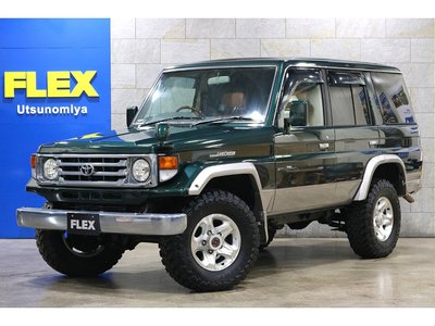 TOYOTA LAND CRUISER 70 - 2