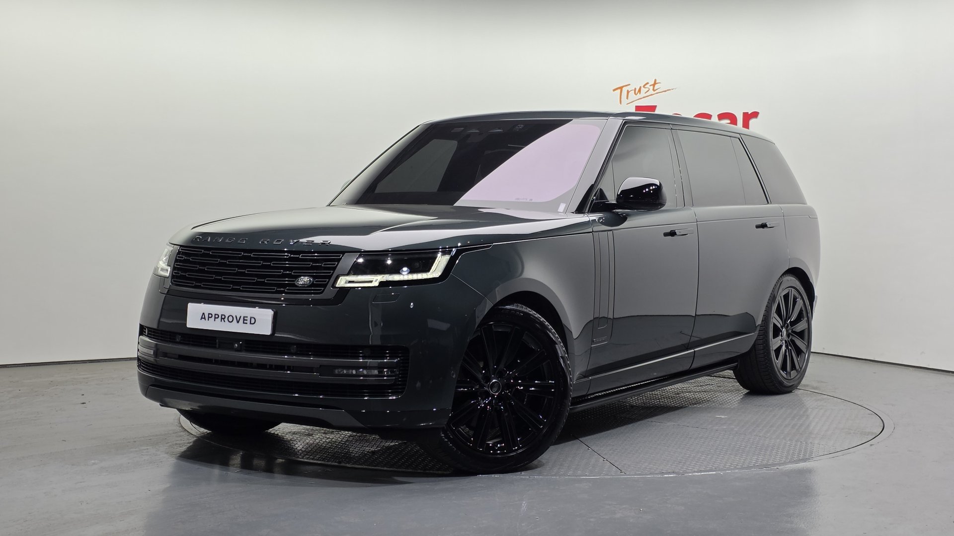 LAND ROVER RANGE ROVER - View 1