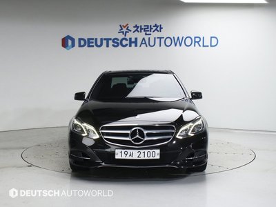 MERCEDES-BENZ E-CLASS - 2