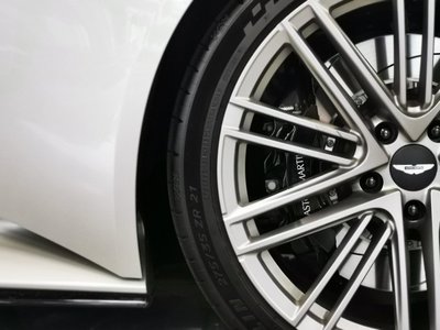 2026 Aston Martin DB12 照片 6