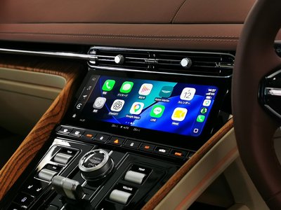 2026 Aston Martin DB12 照片 14