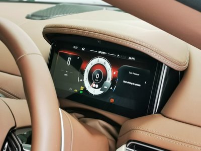 2026 Aston Martin DB12 照片 12