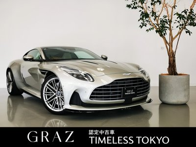 2026 Aston Martin DB12 照片 1