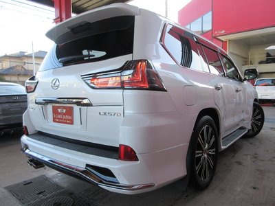 LEXUS LX - 7