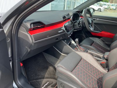 صورة 53 لـ 2021 AUDI RS Q3