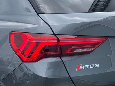 صورة 14 لـ 2021 AUDI RS Q3