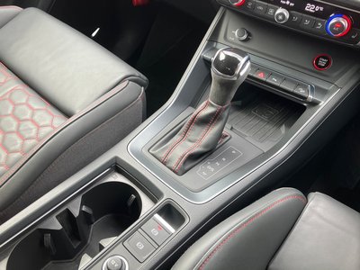 صورة 57 لـ 2021 AUDI RS Q3