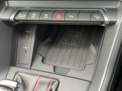 صورة 73 لـ 2021 AUDI RS Q3