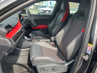 صورة 52 لـ 2021 AUDI RS Q3