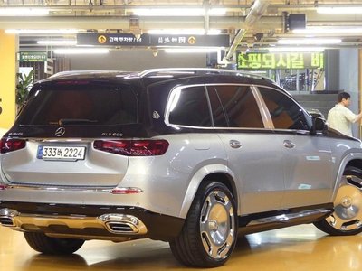 صورة 3 لـ 2025 Mercedes-BENZ GLS