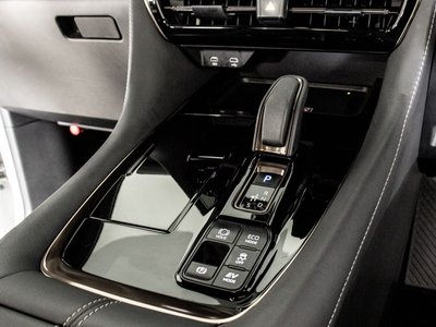 صورة مصغرة 28 لـ 2023 Toyota ALPHARD