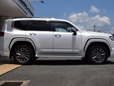 2024 Toyota LAND CRUISER 300 — миниатюра 15