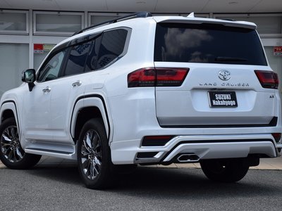 2024 Toyota LAND CRUISER 300 — миниатюра 20