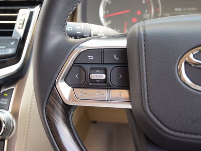 2024 Toyota LAND CRUISER 300 — миниатюра 53