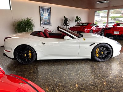 FERRARI CALIFORNIA - 4