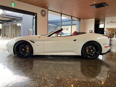 FERRARI CALIFORNIA - 5