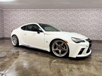 صورة 8 لـ 2015 Toyota 86