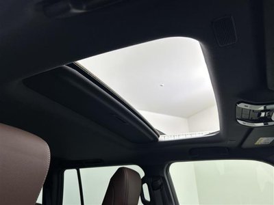 TOYOTA LAND CRUISER 250 - 7